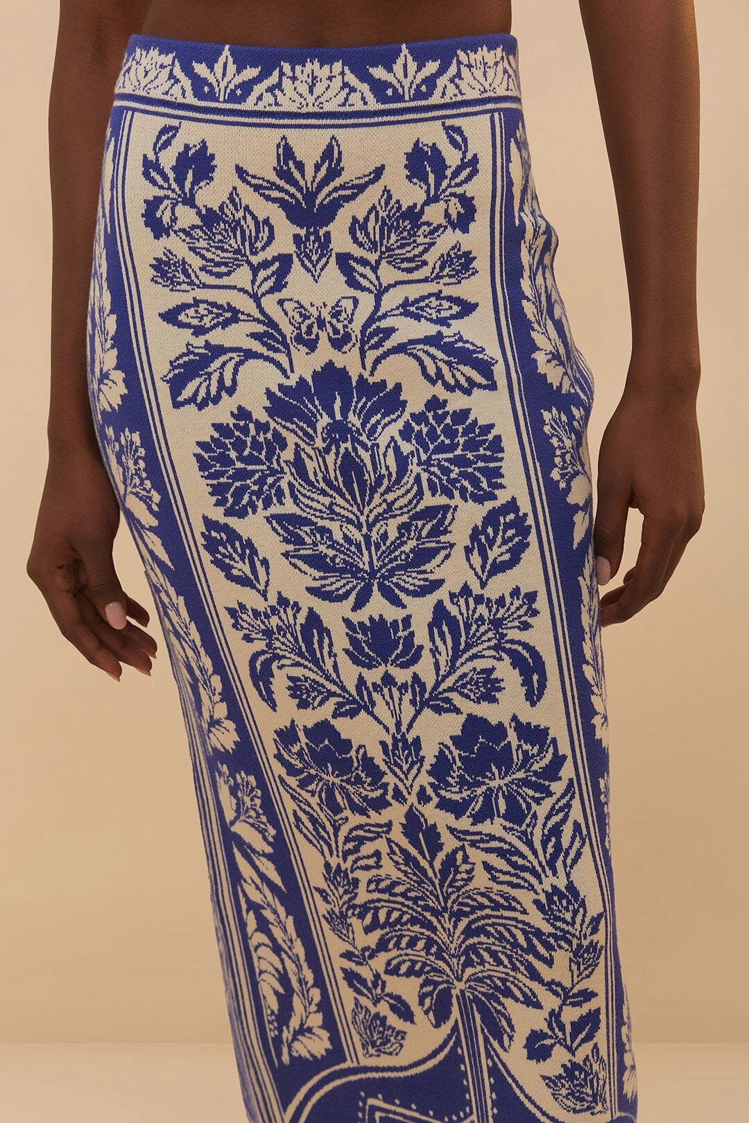 Off-White Delicate Tapestry Knit Skirt Crisscross Details
