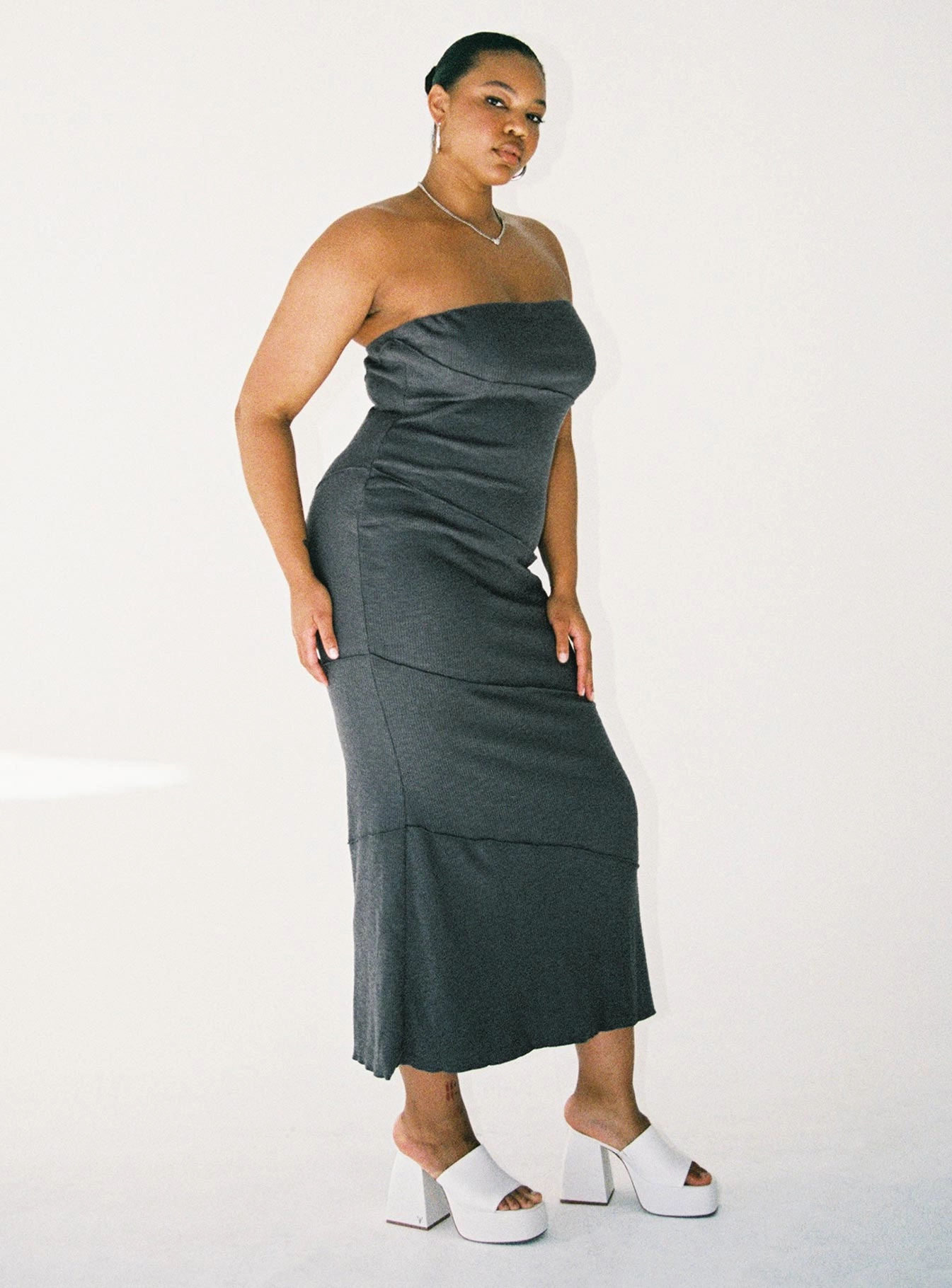 Bridal-Shower Feminine layered dress Oscar Midi Dress Grey Curve