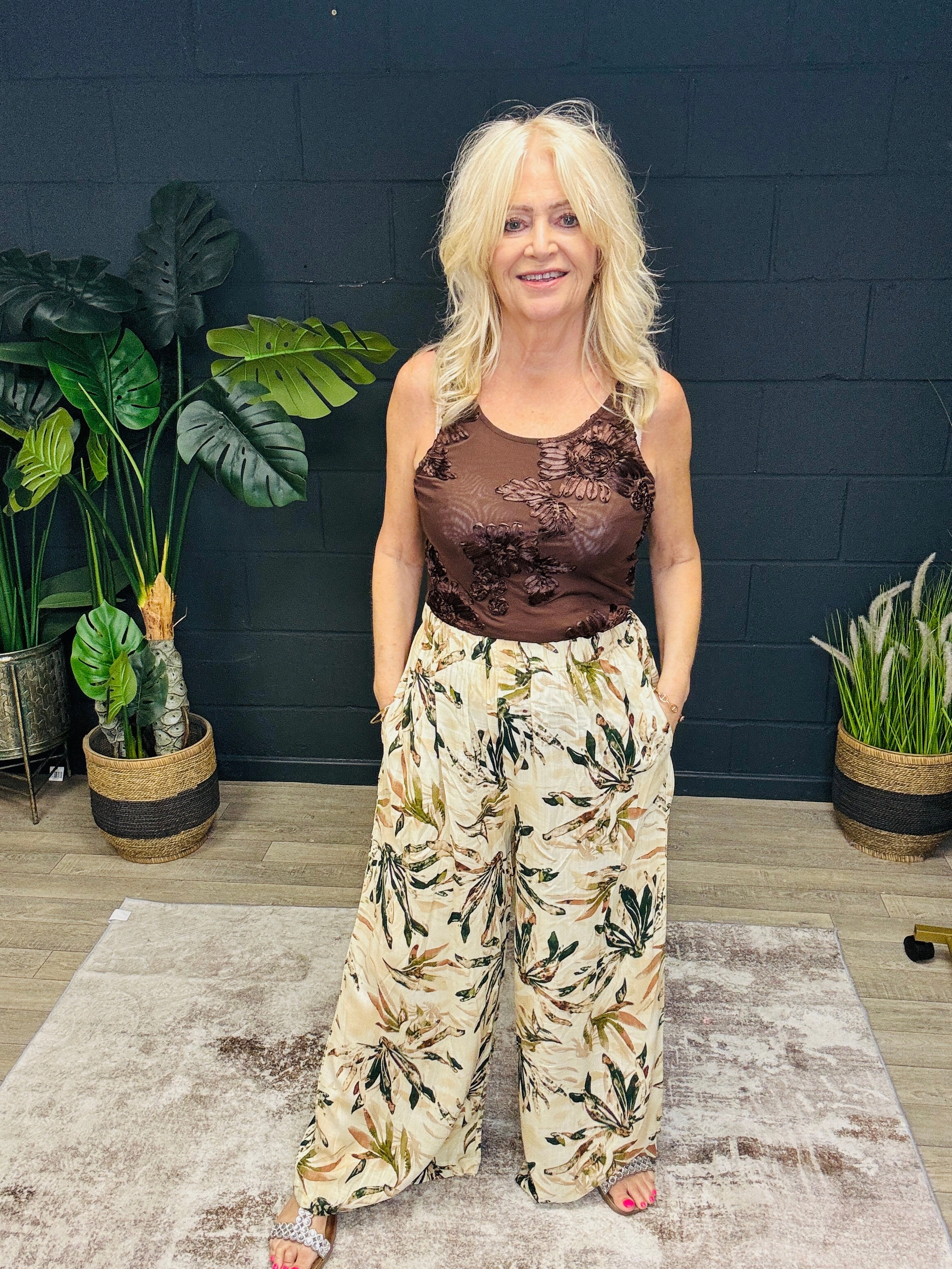 wrinkle free Everyday Layer Tropical Print Palazzo Trousers