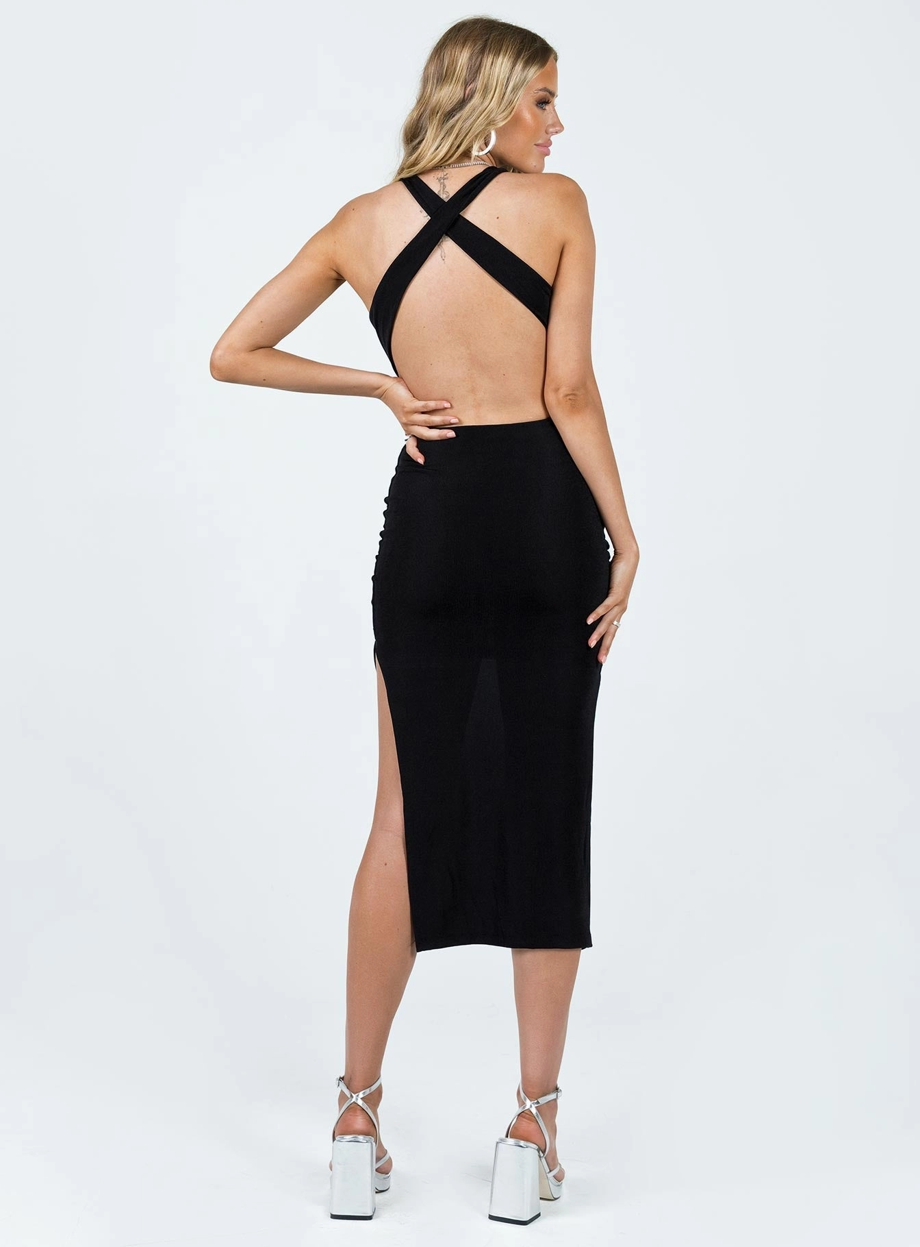 Relaxed and stylish Moonare Midi Dress Black