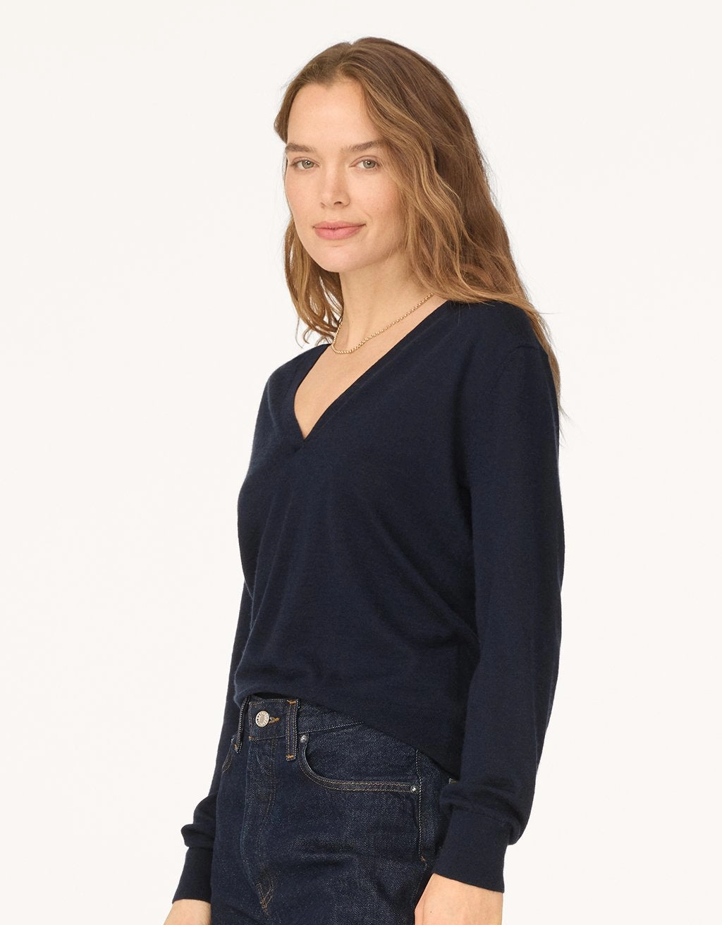 Sleek Comfort Fit Unsubscribed Whisper-Weight Cashmere V-Neck Sweater