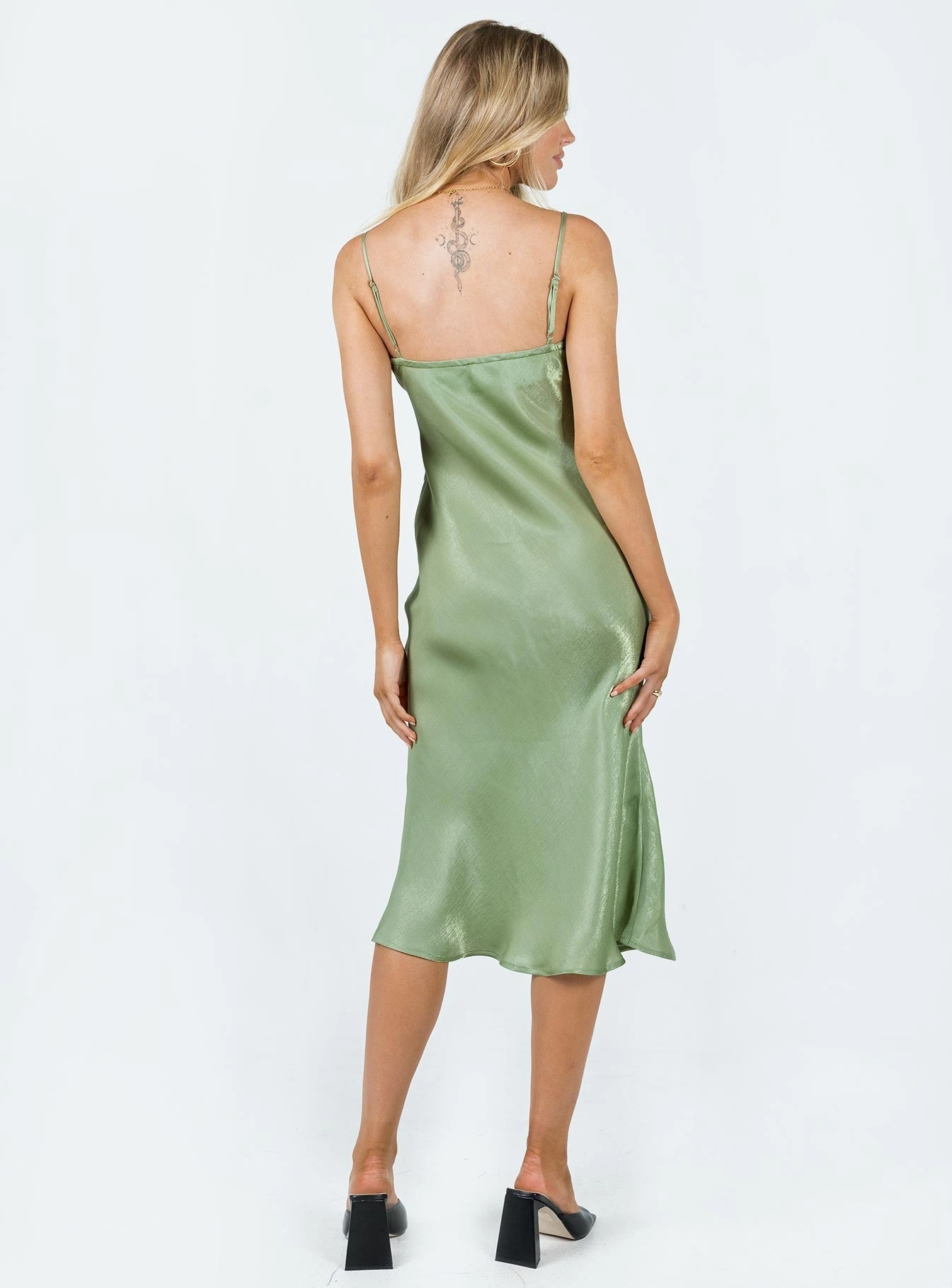 Sleek Presence NonChafeSeams Varese Midi Dress Green