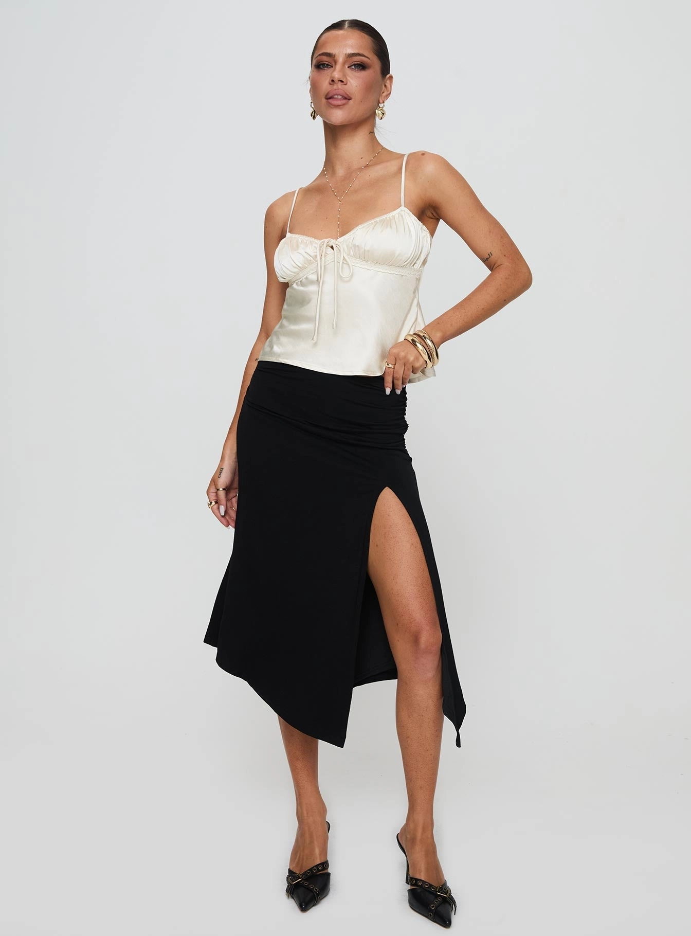 Venissa Ruched Midi Skirt Black Relaxed Vibe