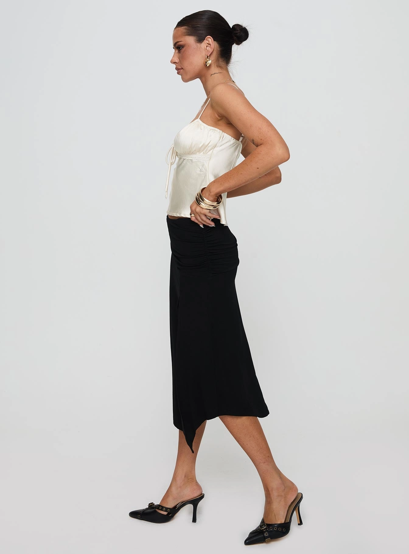 Venissa Ruched Midi Skirt Black high contrast