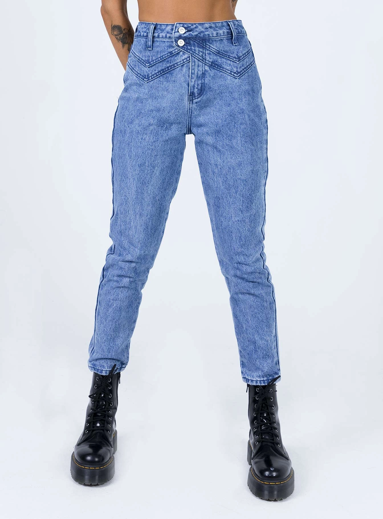 Vernazza Yolk Detail Denim Jeans Spring Mood Office Wear Minimalist Traveler Gear Earthy