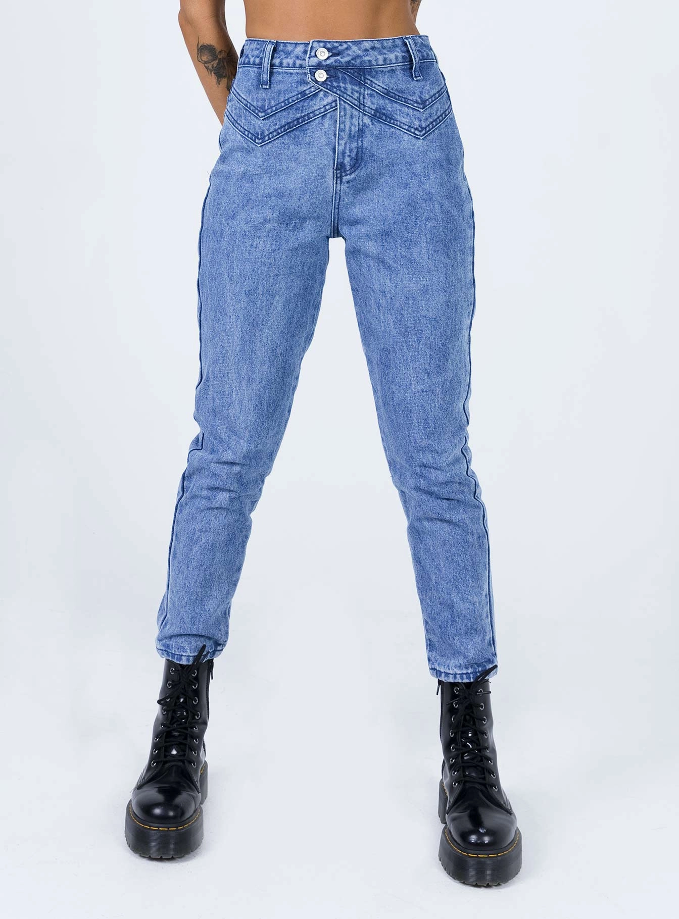 Vernazza Yolk Detail Denim Jeans Classic Five Pocket Design