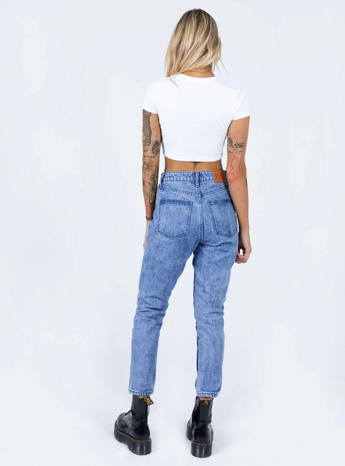 Base Layer Streetwear Essential Vernazza Yolk Detail Denim Jeans