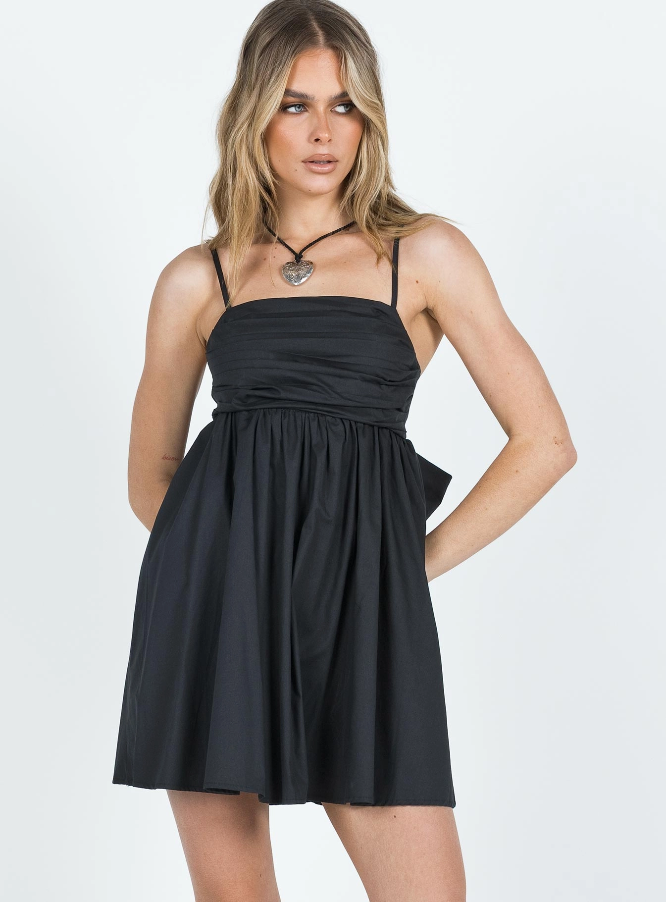 Lynelle Bow Mini Dress Black Versatile party outfit