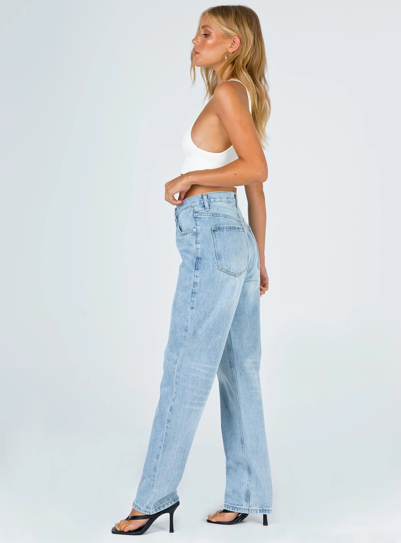 Casual Student Outfit Artist Vibe Travel Outfit Holly Asymmetric Straight Leg Jean Light Wash Denim Petite