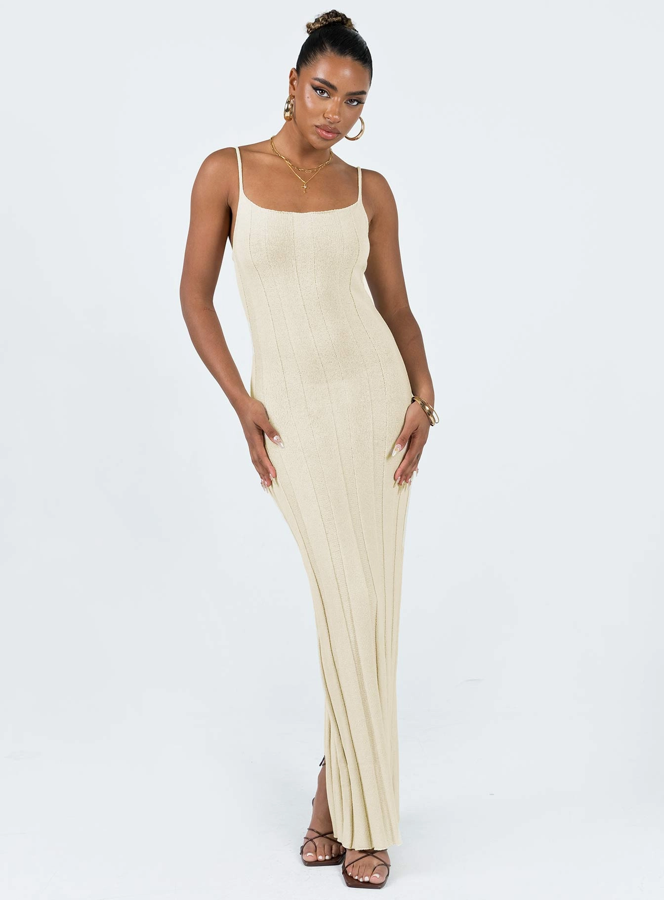 Minimal Cut Soft Glide Wakeford Maxi Dress Cream