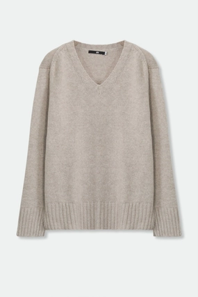 Snug Layers INVERNESS V NECK SWEATER IN CASHMERE MERINO 4 PLY KNIT