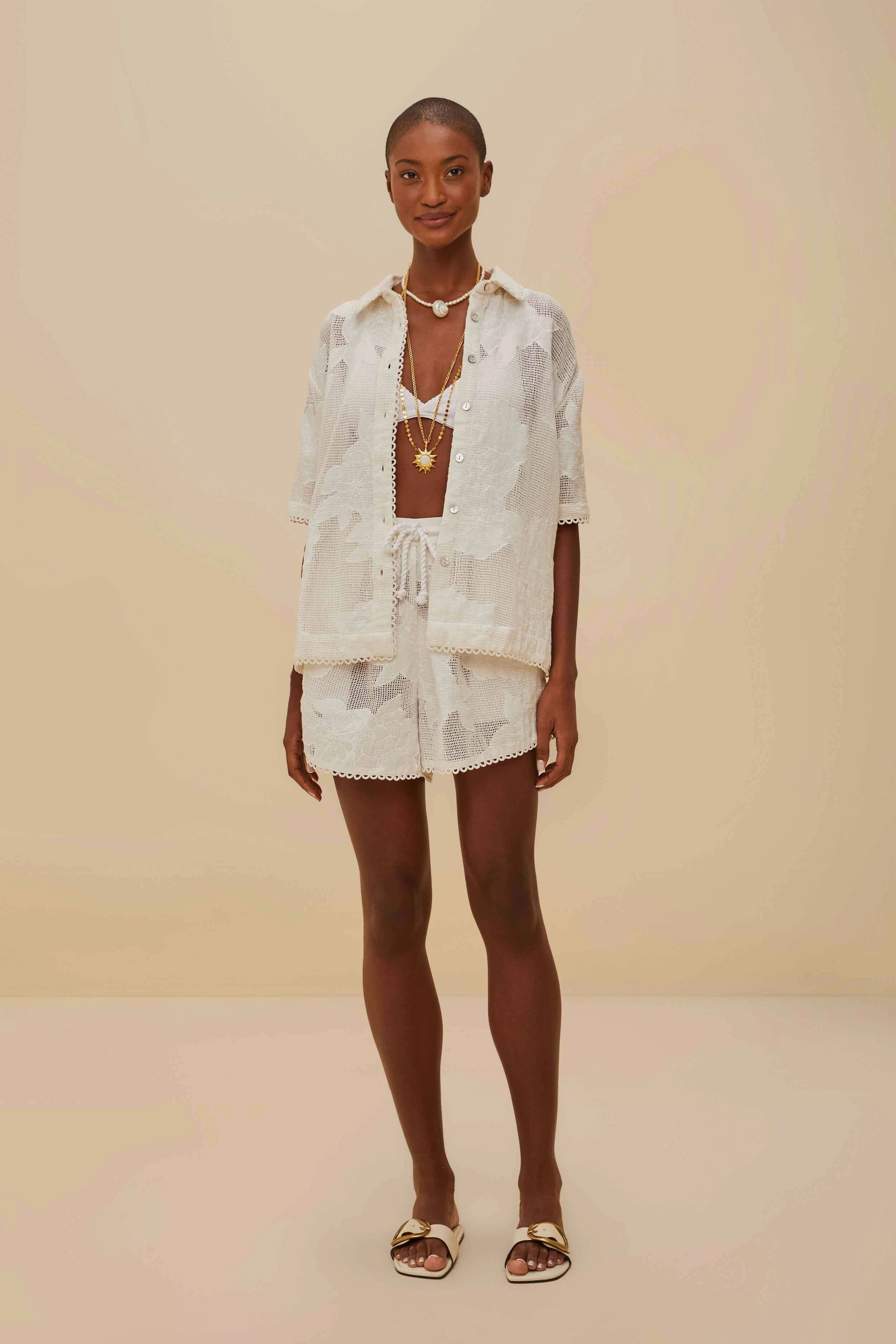 Daily Fit Modern Look White Flower Shorts