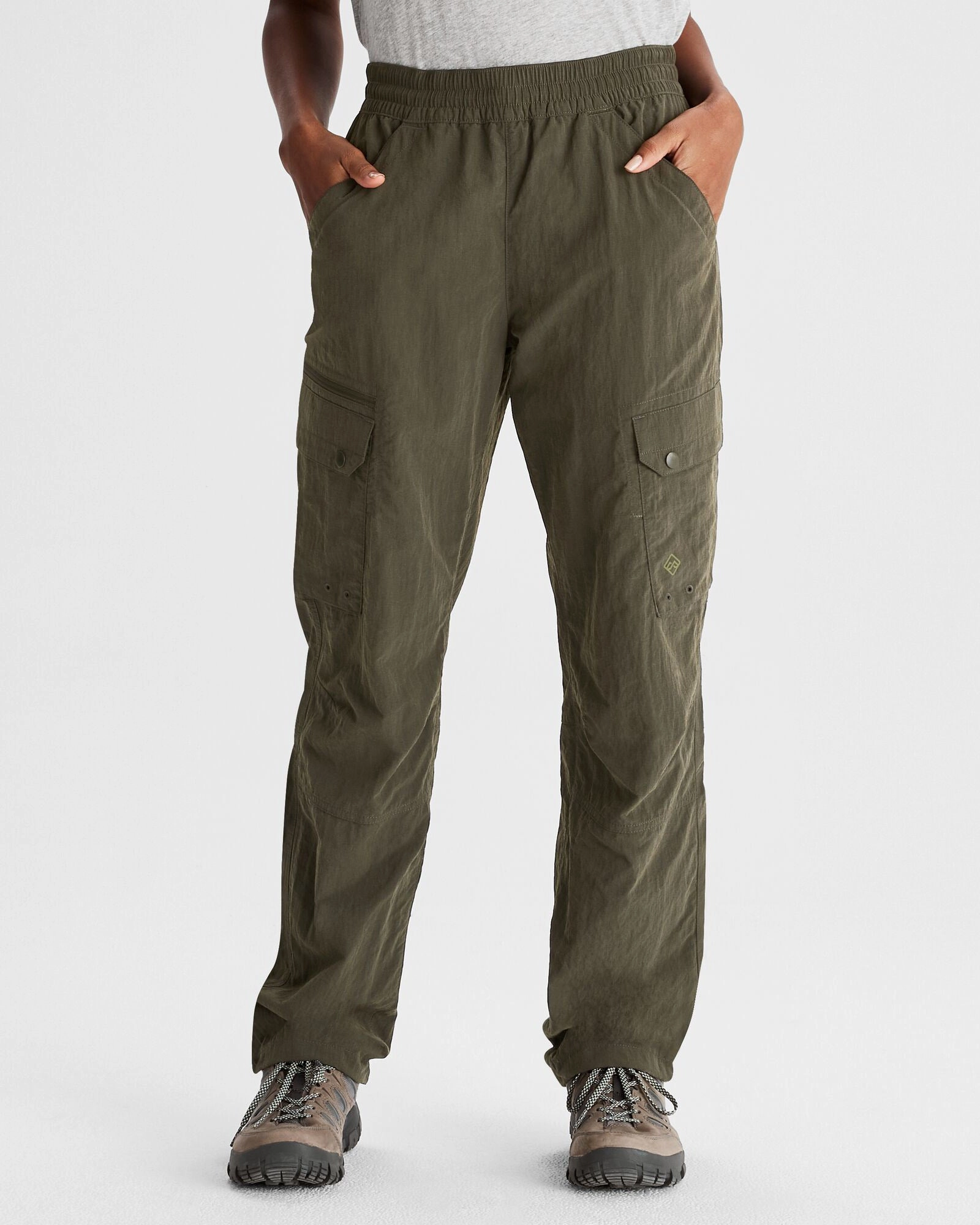 stain guard Women's EVRY-Day Cargo Pants - Dark Moss