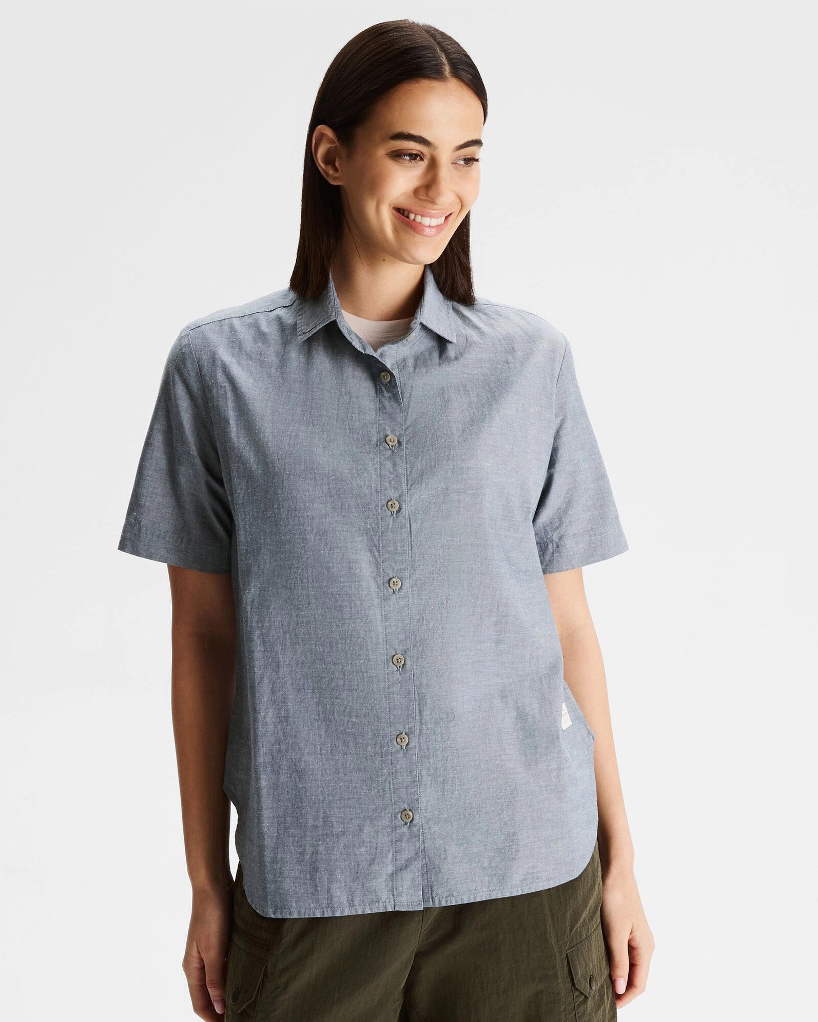 Women's Flaxton LT Short Sleeve Shirt - Chambray Blue Country Charm Local Favorite