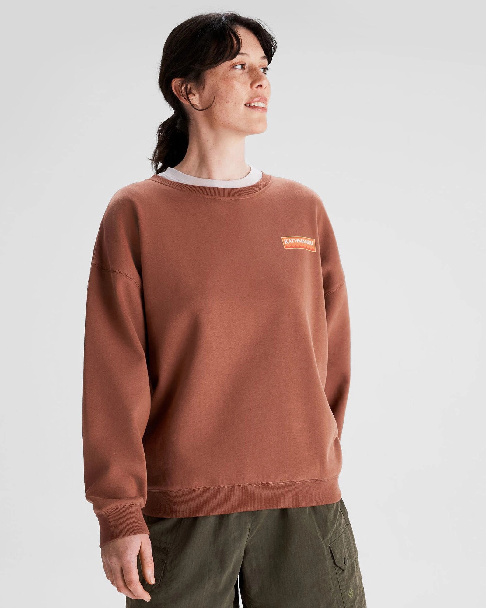 Women's Heritage Logo Slouchy LT BB Crew Sweatshirt - Woodsy Breathable Comfort Wear Flexible Movement