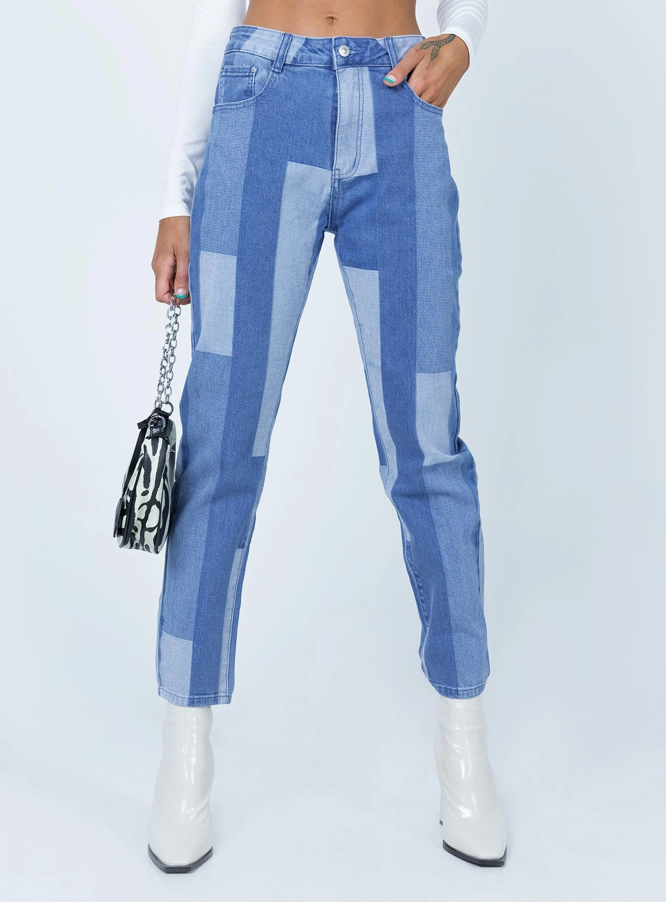Comfy Home Comfort Weekend Getaway Lifestyle Fit Zahra Denim Jeans