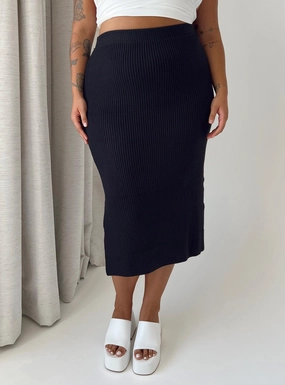 Timeless Piece Fashion Mood Zanna Midi Skirt Black Curve