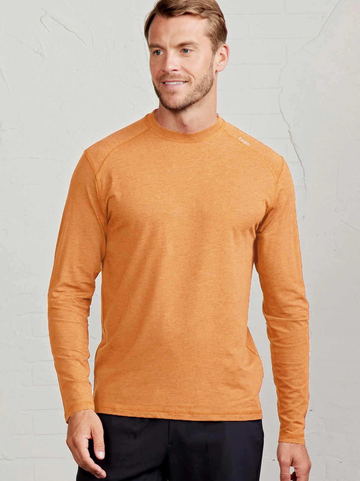 NonRestrictive Cut Carrollton Long Sleeve Fitness T-Shirt